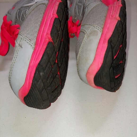 Nike Relentless2 Womans 7.5 Sneaker Running Shoe Pink Gray Logo light weight - Picture 10 of 12
